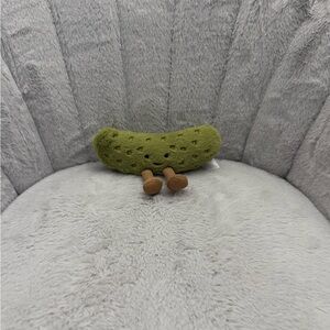 Pickle + croissant Jellycat